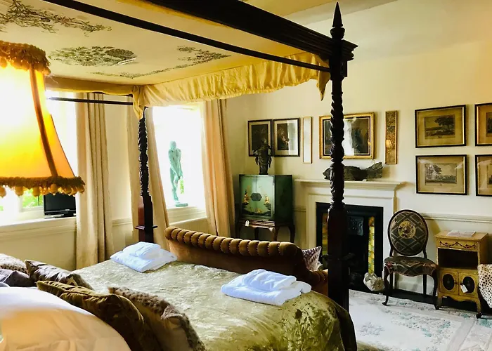 Buscot Manor